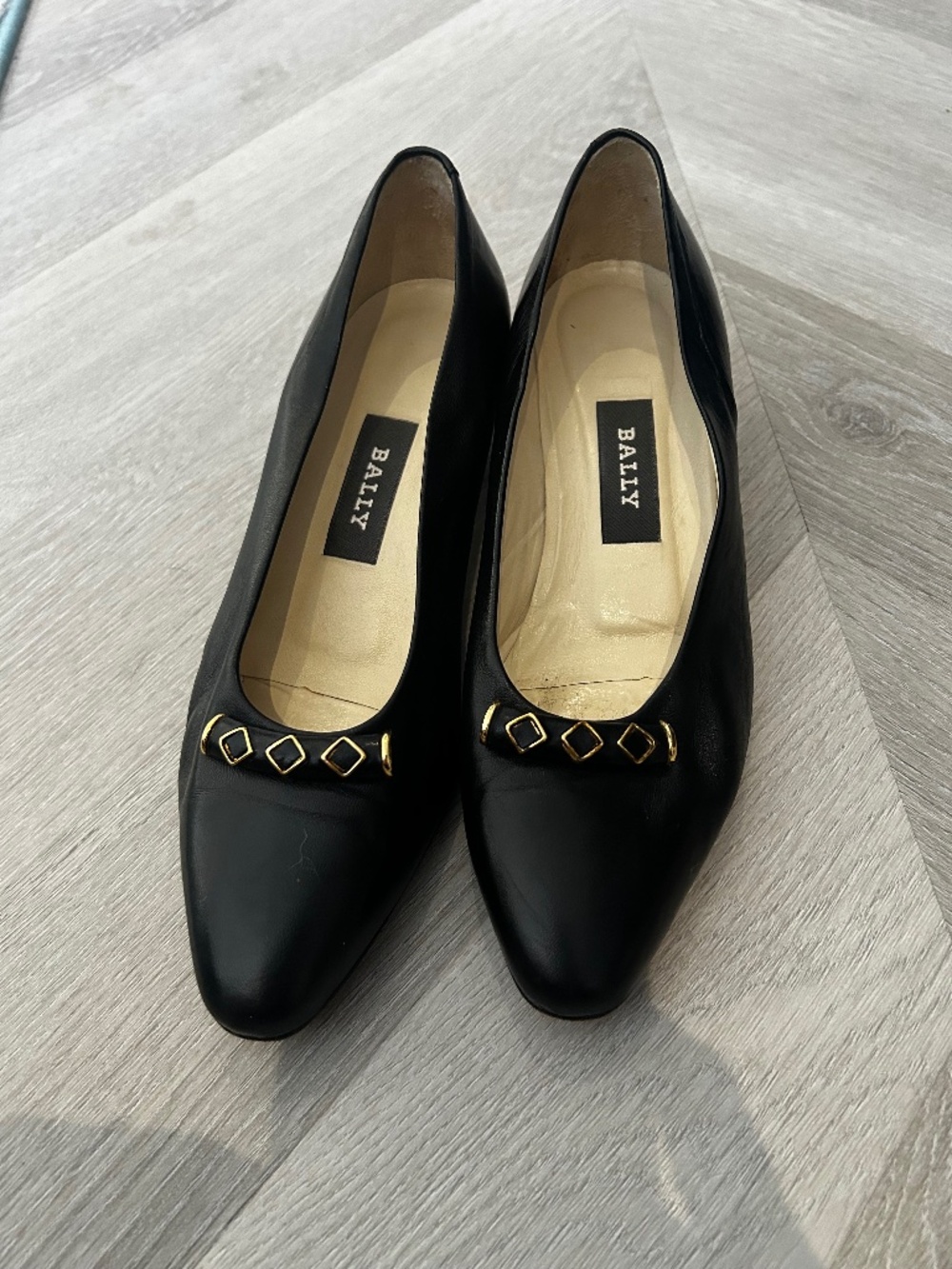 Bally Black Leather Flats with Gold Accent SZ 5